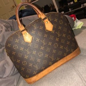 Authentic Louis Vuitton Alma